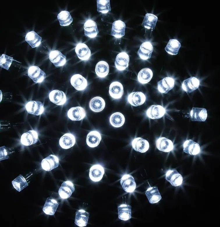 Novog. lampice 240 LED hladno bele 8 funkcija 24+5m Feeric